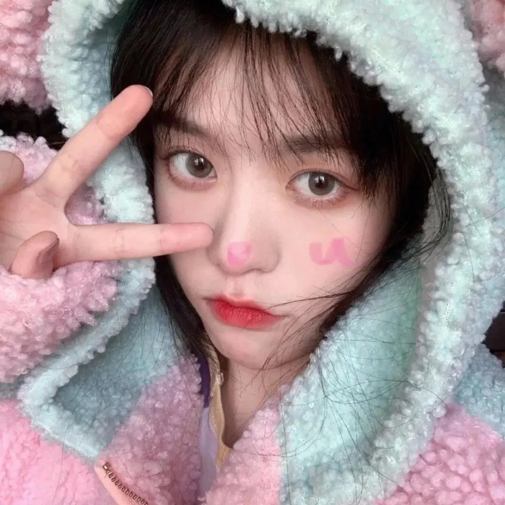 彩色中的黑白
